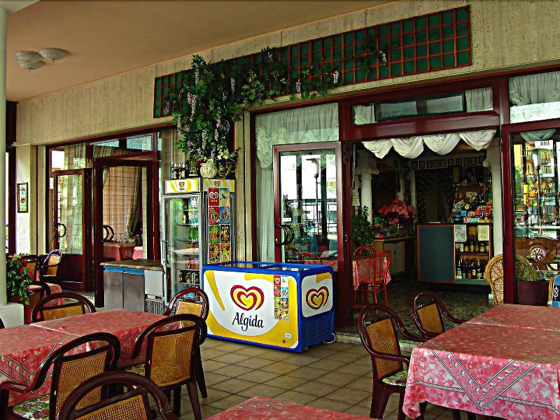 Hotel Villa Dina - Restoran
