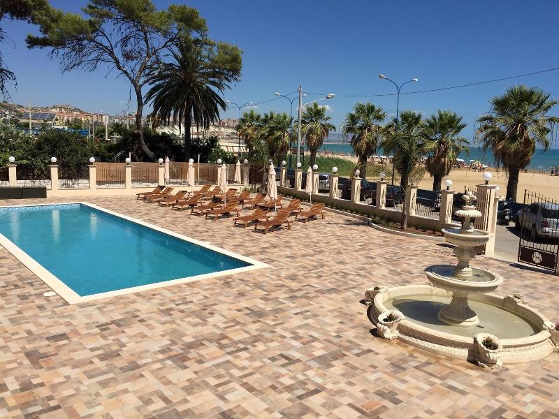 Hotel Riviera Palace - Genel