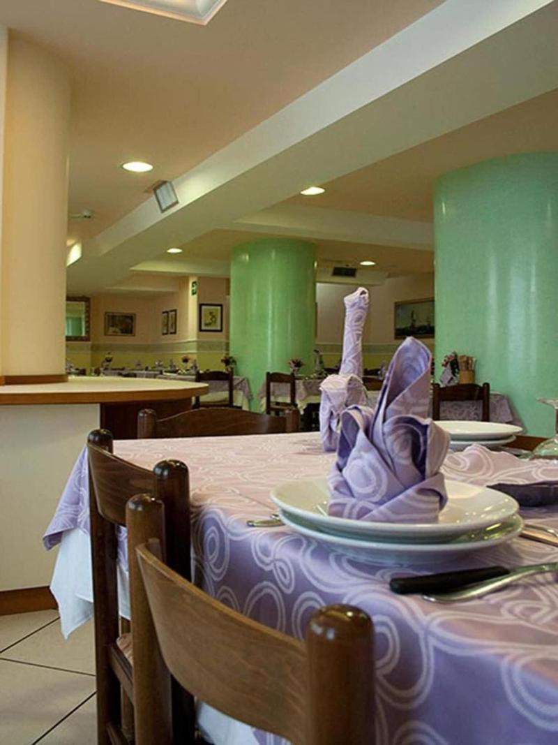 Hotel Monica - Restoran