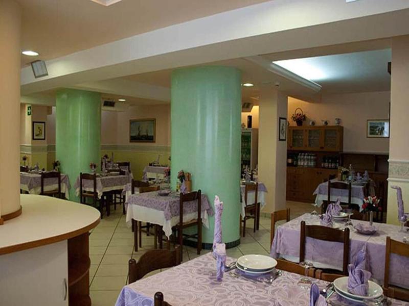 Hotel Monica - Restoran