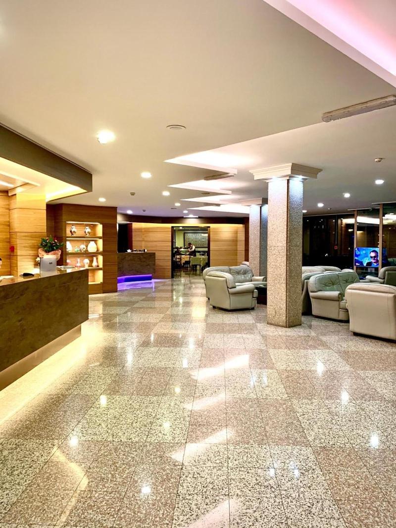 Hotel Grillo - Lobi