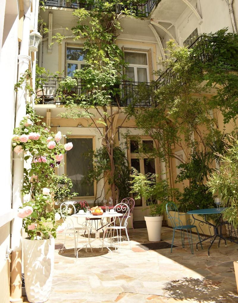 Hotel Henri Iv - Genel