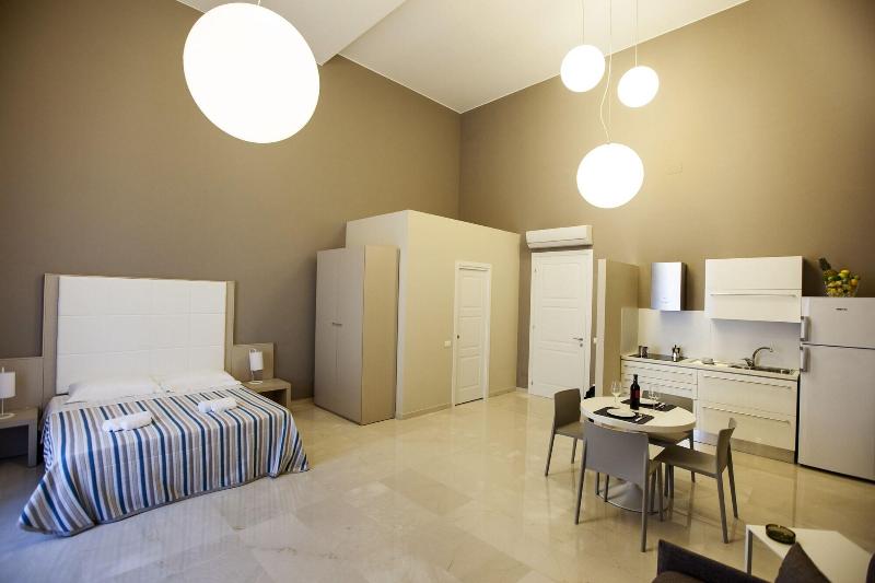 Central Gallery Rooms - Oda