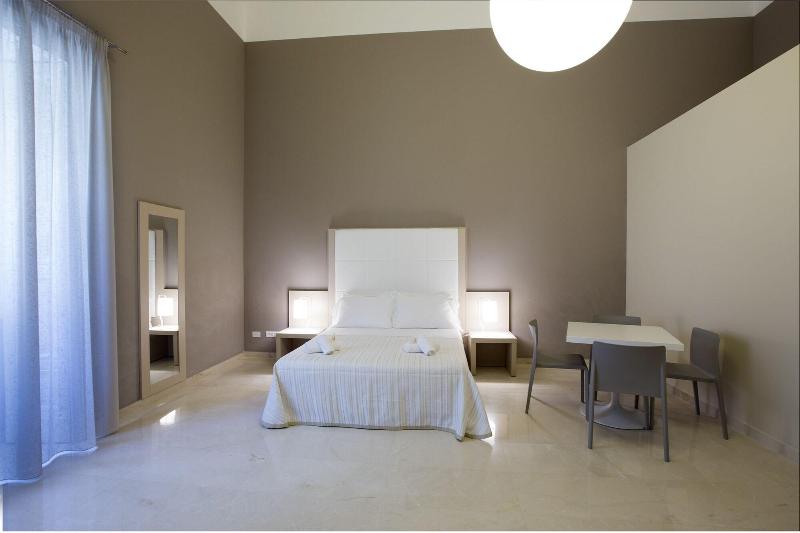 Central Gallery Rooms - Oda