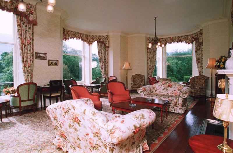 Glengarry Castle Hotel - Lobi