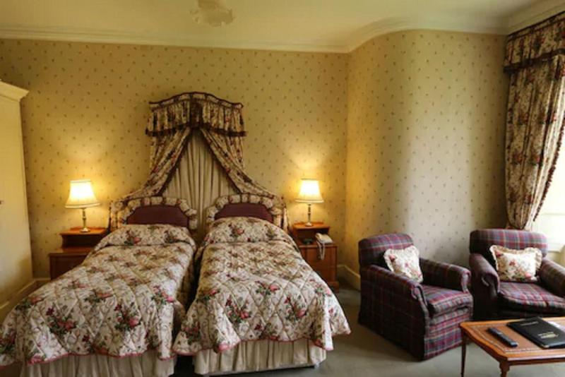 Glengarry Castle Hotel - Oda