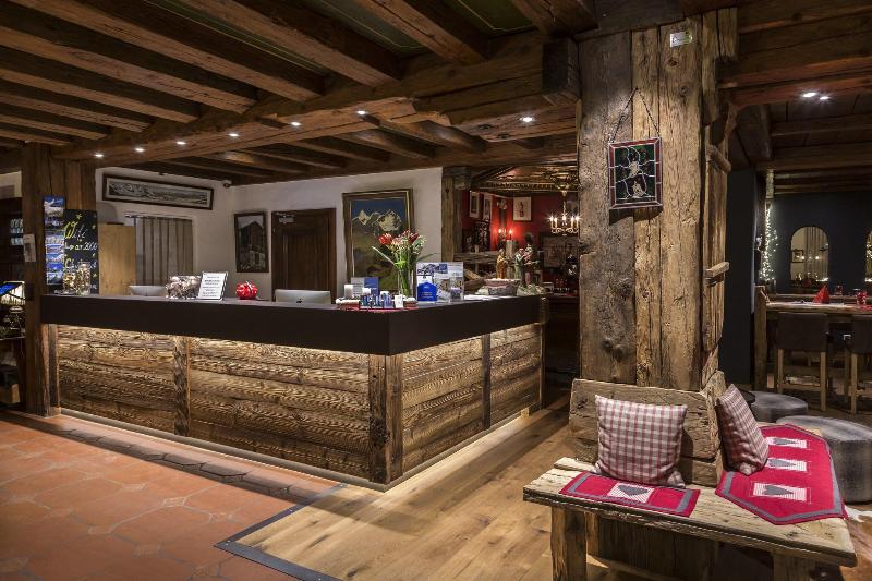 Zermatt Budget Rooms - Lobi