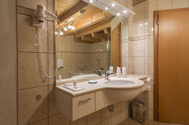 Zermatt Budget Rooms - Oda