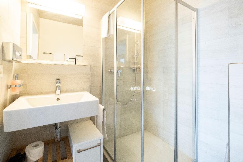Tailormade Hotel IDEA - Oda