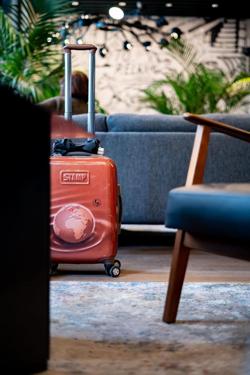 ART HOUSE Basel - Member of Design Hotels - Lobi