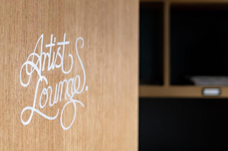 ART HOUSE Basel - Member of Design Hotels - Lobi
