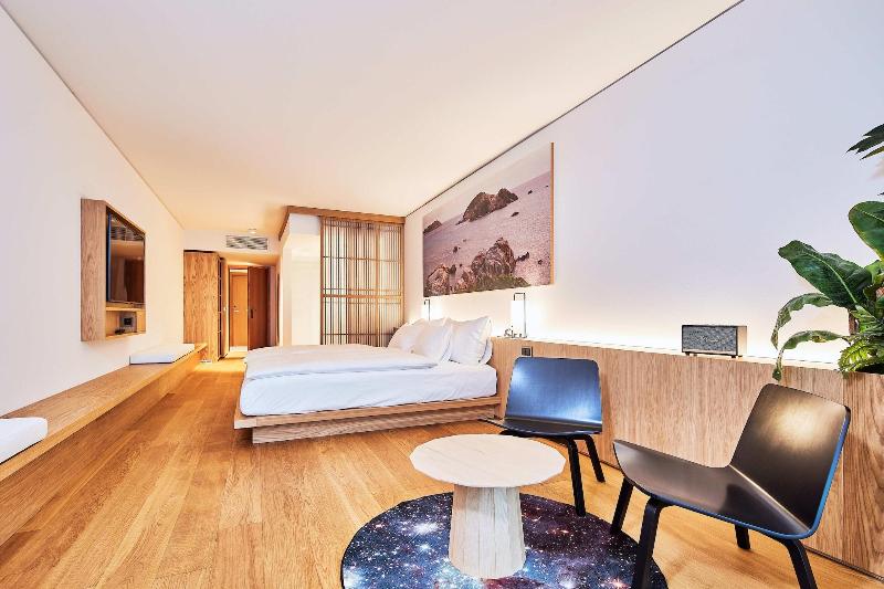 ART HOUSE Basel - Member of Design Hotels - Oda