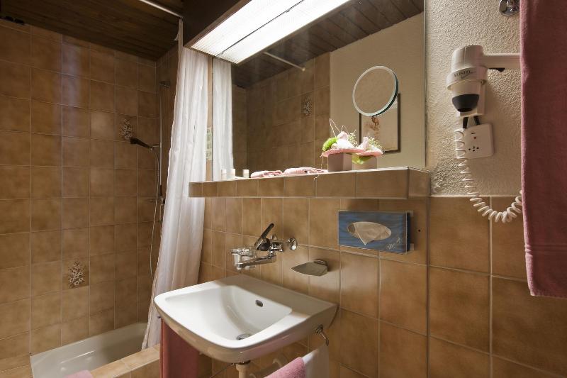 Hotel Sonne - Oda