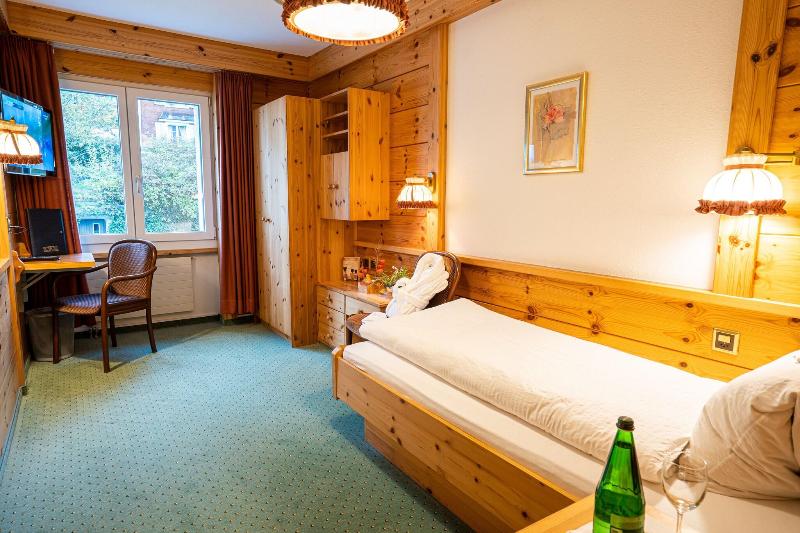 Hotel Sonne - Oda