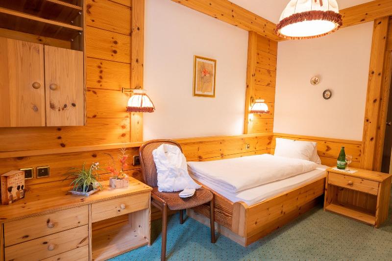 Hotel Sonne - Oda