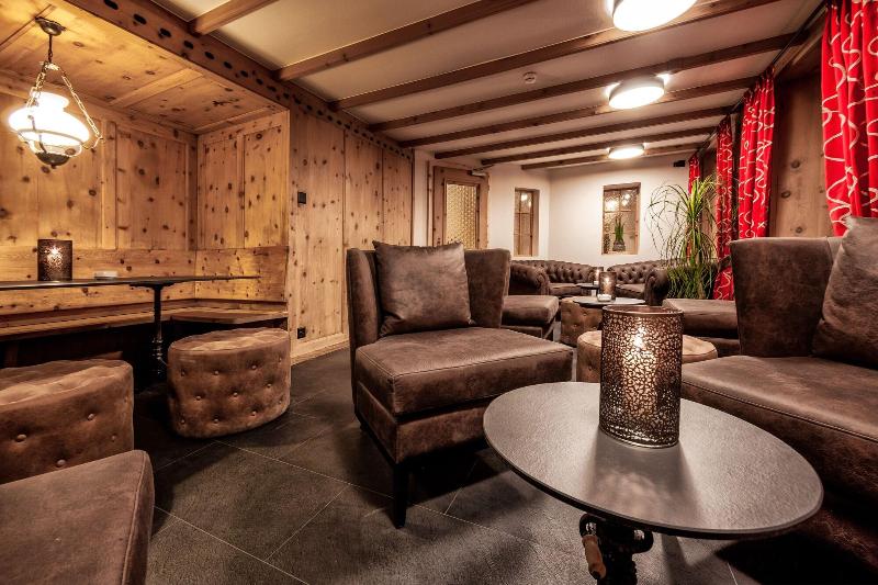 Home Hotel Arosa - Lobi