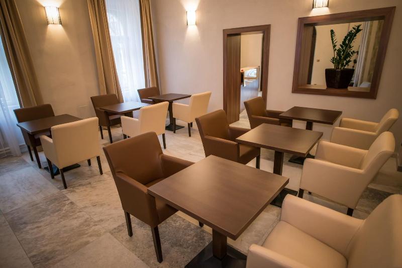 Hotel City Bell - Lobi