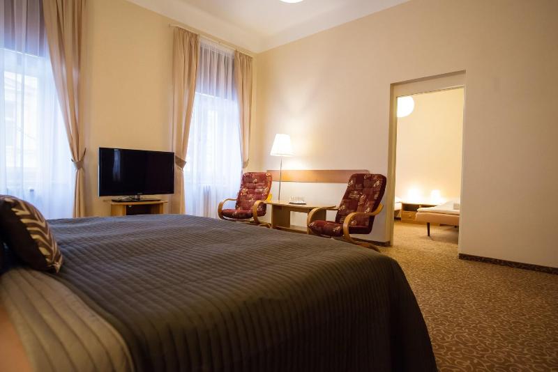 Hotel City Bell - Oda