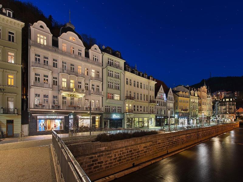 Ea Hotel Elefant - Genel