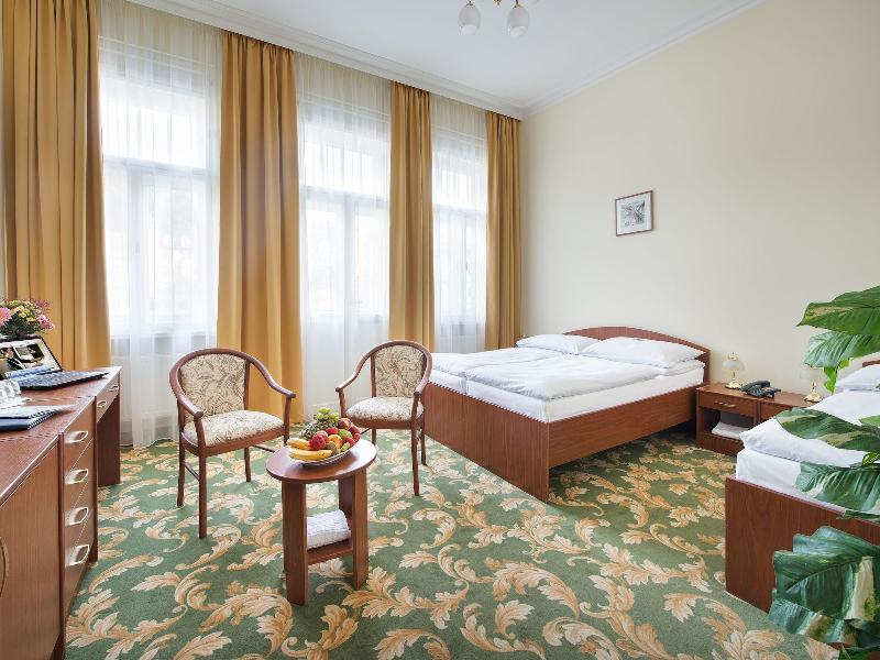 Ea Hotel Elefant - Oda