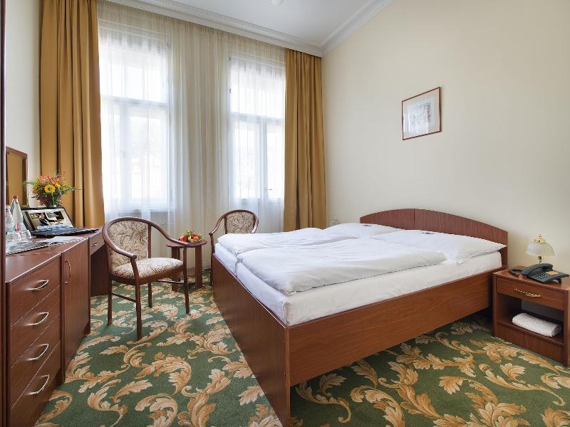 Ea Hotel Elefant - Oda