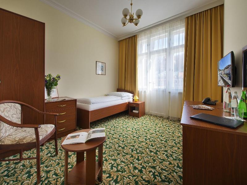 Ea Hotel Elefant - Oda