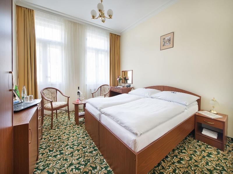 Ea Hotel Elefant - Oda