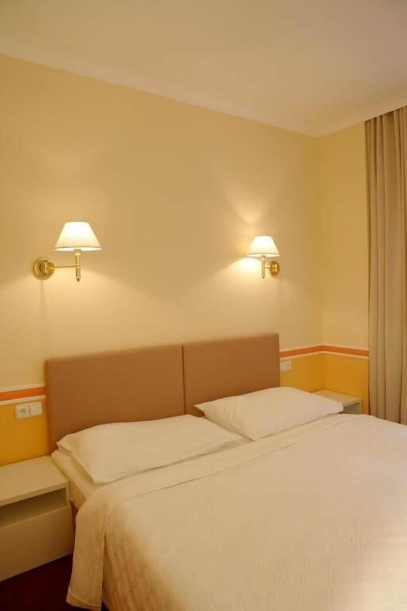 Hotel Embassy - Oda