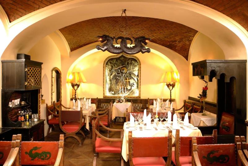Hotel Embassy - Restoran