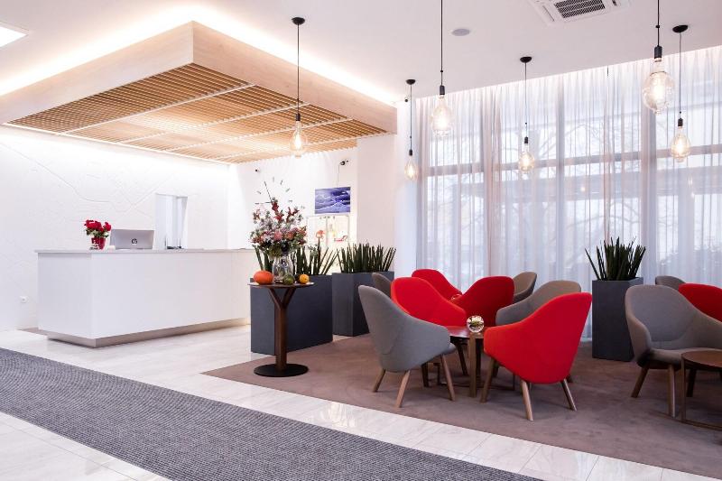 Hotel Restart - Lobi