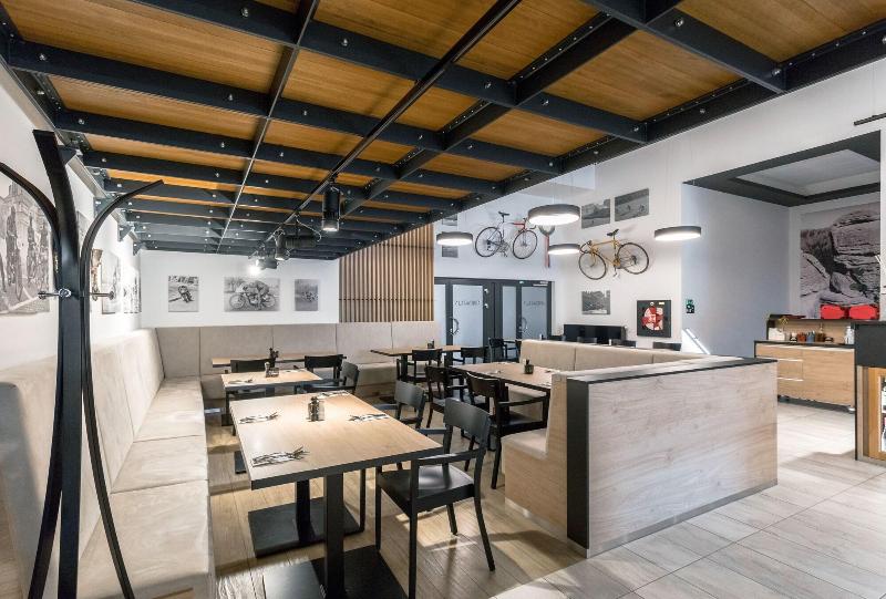 Hotel Restart - Restoran