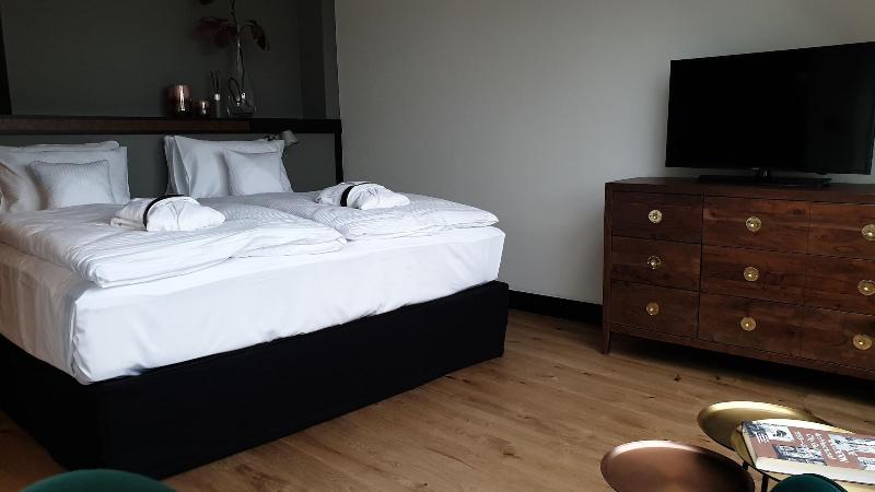 numa Hotel Republika & Suites - Oda
