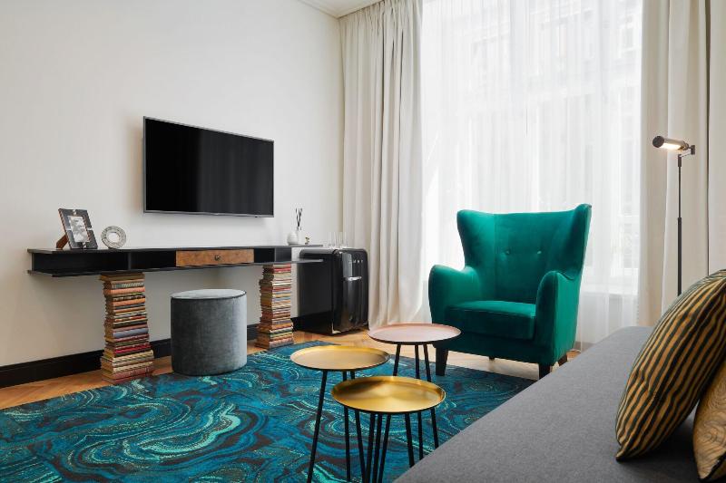 numa Hotel Republika & Suites - Oda