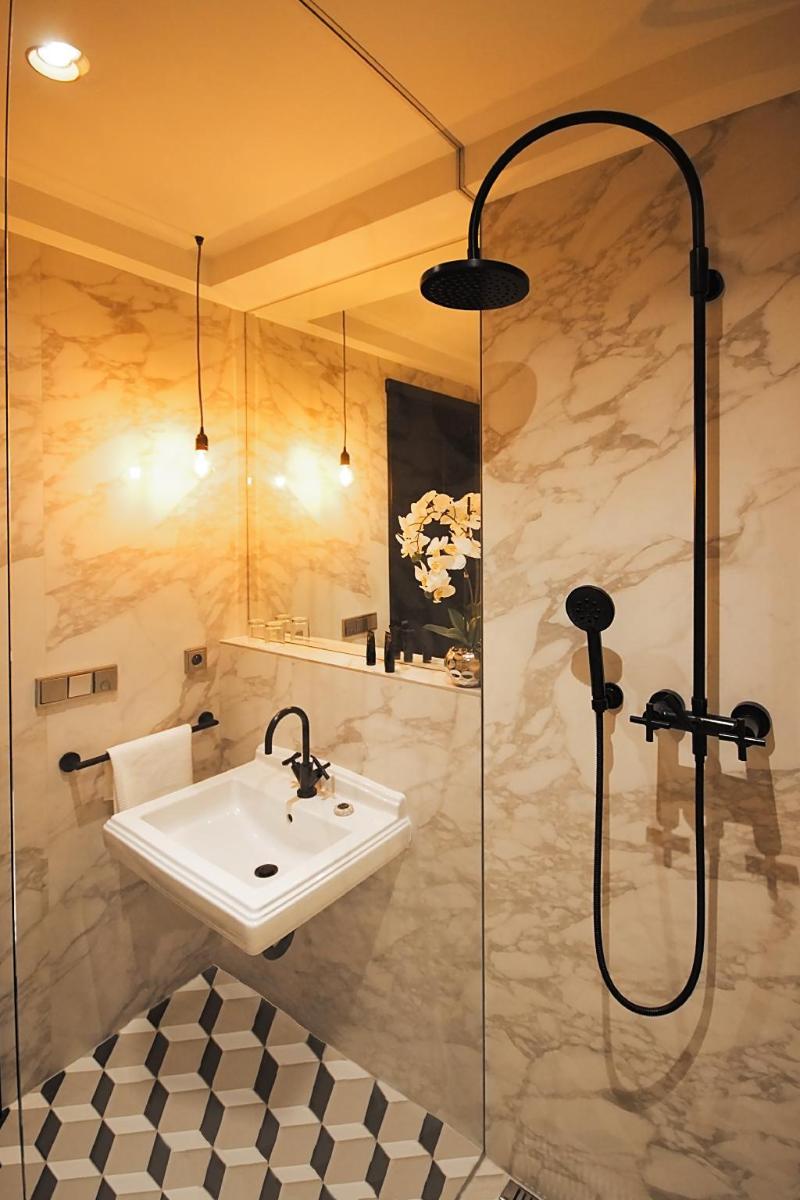 numa Hotel Republika & Suites - Oda