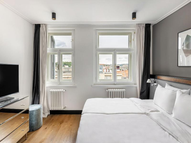 numa Hotel Republika & Suites - Oda