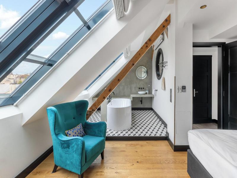 numa Hotel Republika & Suites - Oda