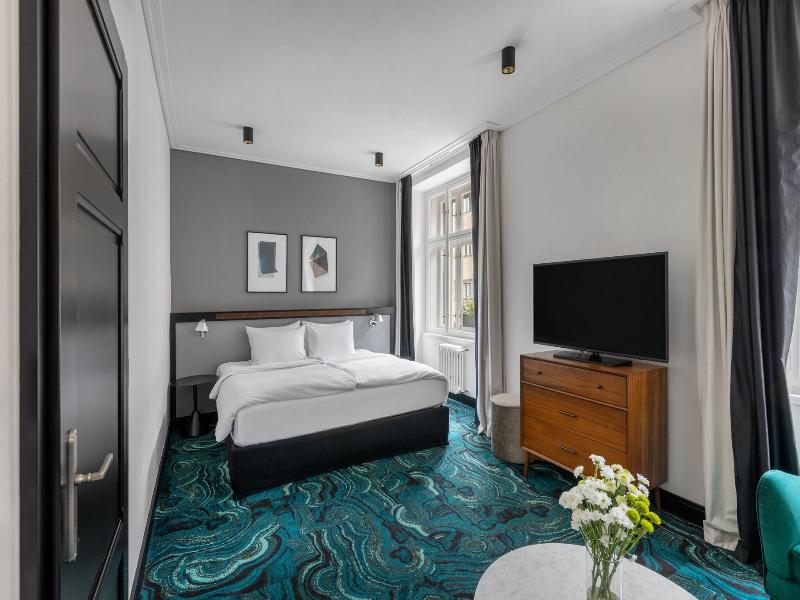 numa Hotel Republika & Suites - Oda