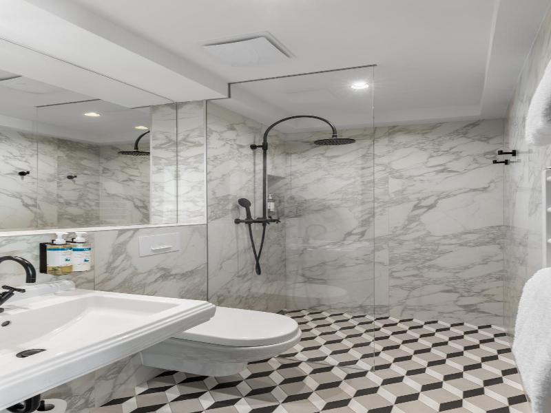 numa Hotel Republika & Suites - Oda