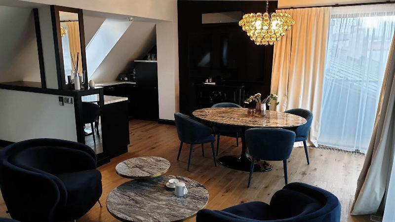 numa Hotel Republika & Suites - Oda