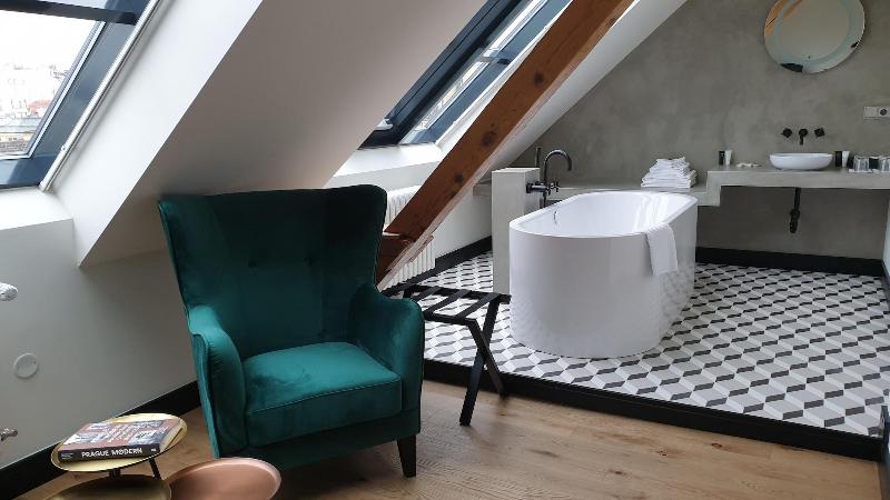numa Hotel Republika & Suites - Oda