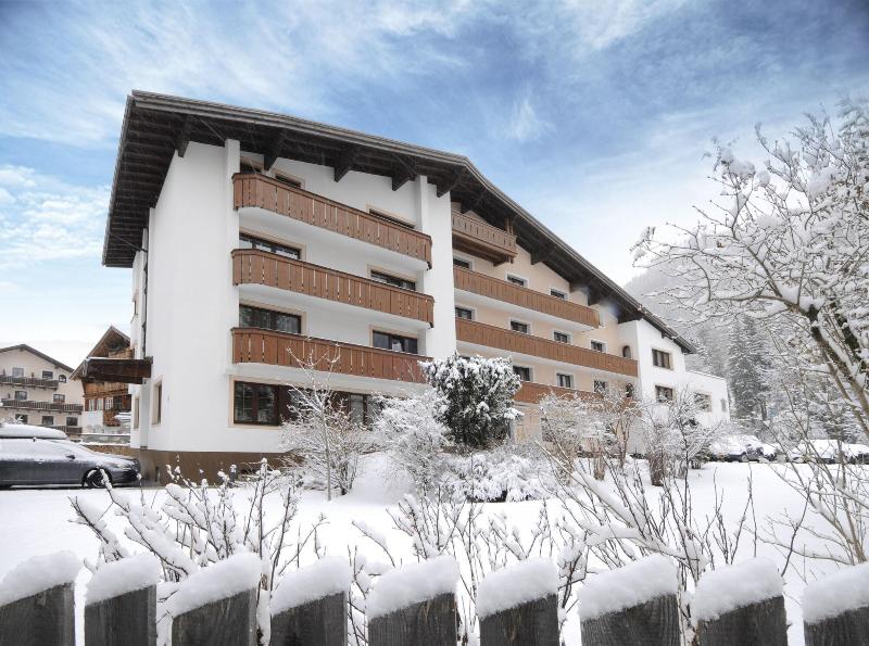 Hotel Garni Mössmer - Genel