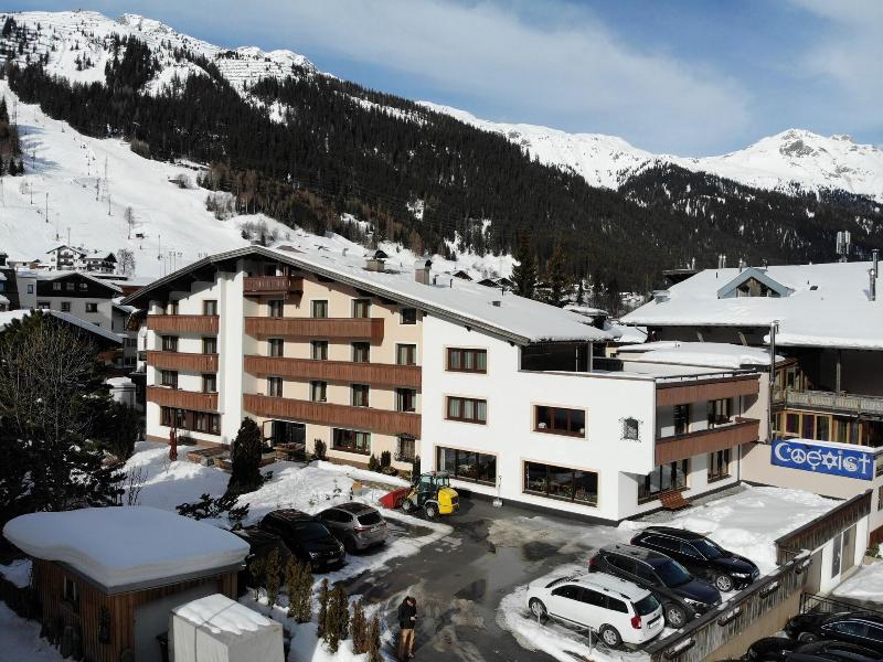 Hotel Garni Mössmer - Genel