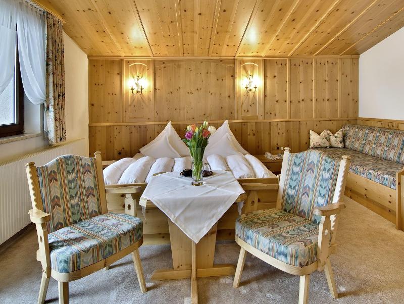 Hotel Garni Mössmer - Oda