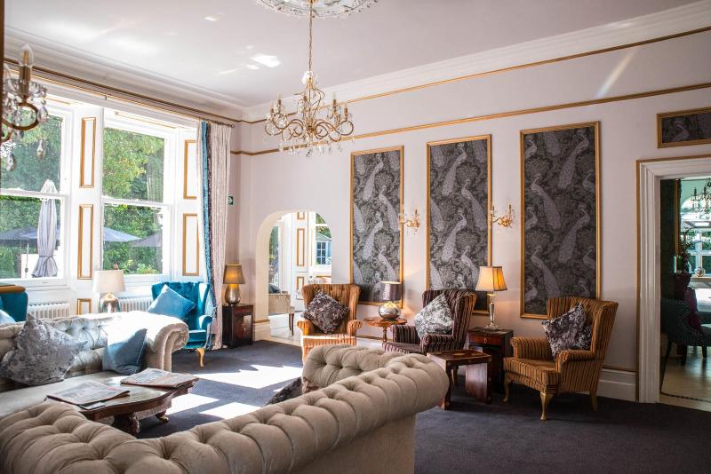 Derby Manor - Toplantı