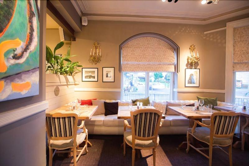 Ox Hotel Bar & Grill - Restoran