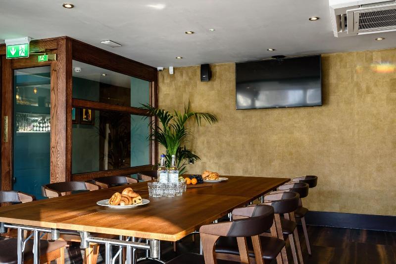 The High Field Town House - Toplantı