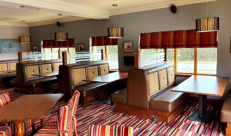 The Wellington Hotel By Greene King Inns - Restoran