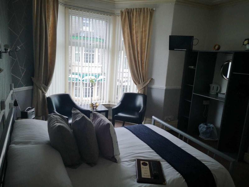 Lynbar Hotel - Oda