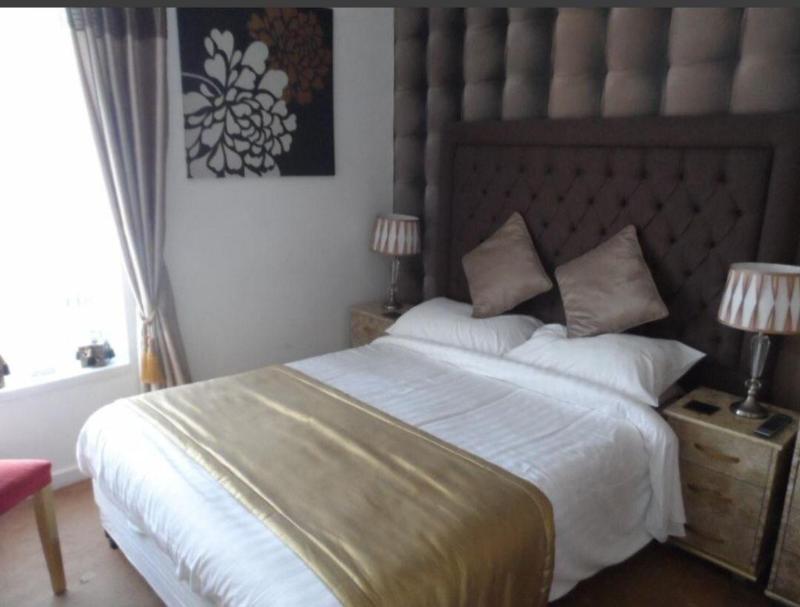 Lynbar Hotel - Oda
