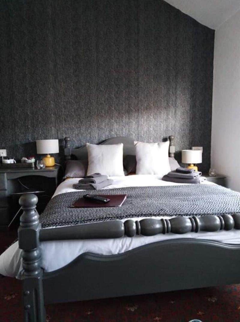 Lynbar Hotel - Oda